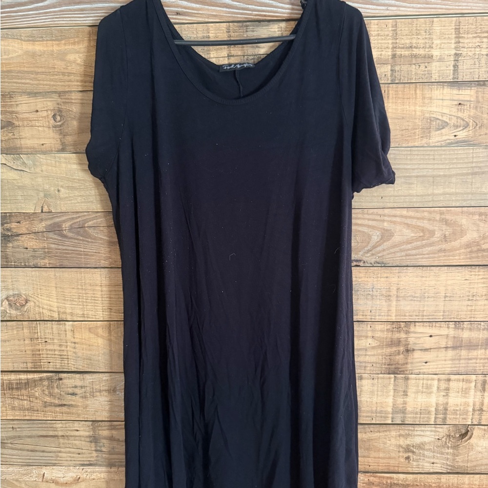 Black Short Sleeve Dress